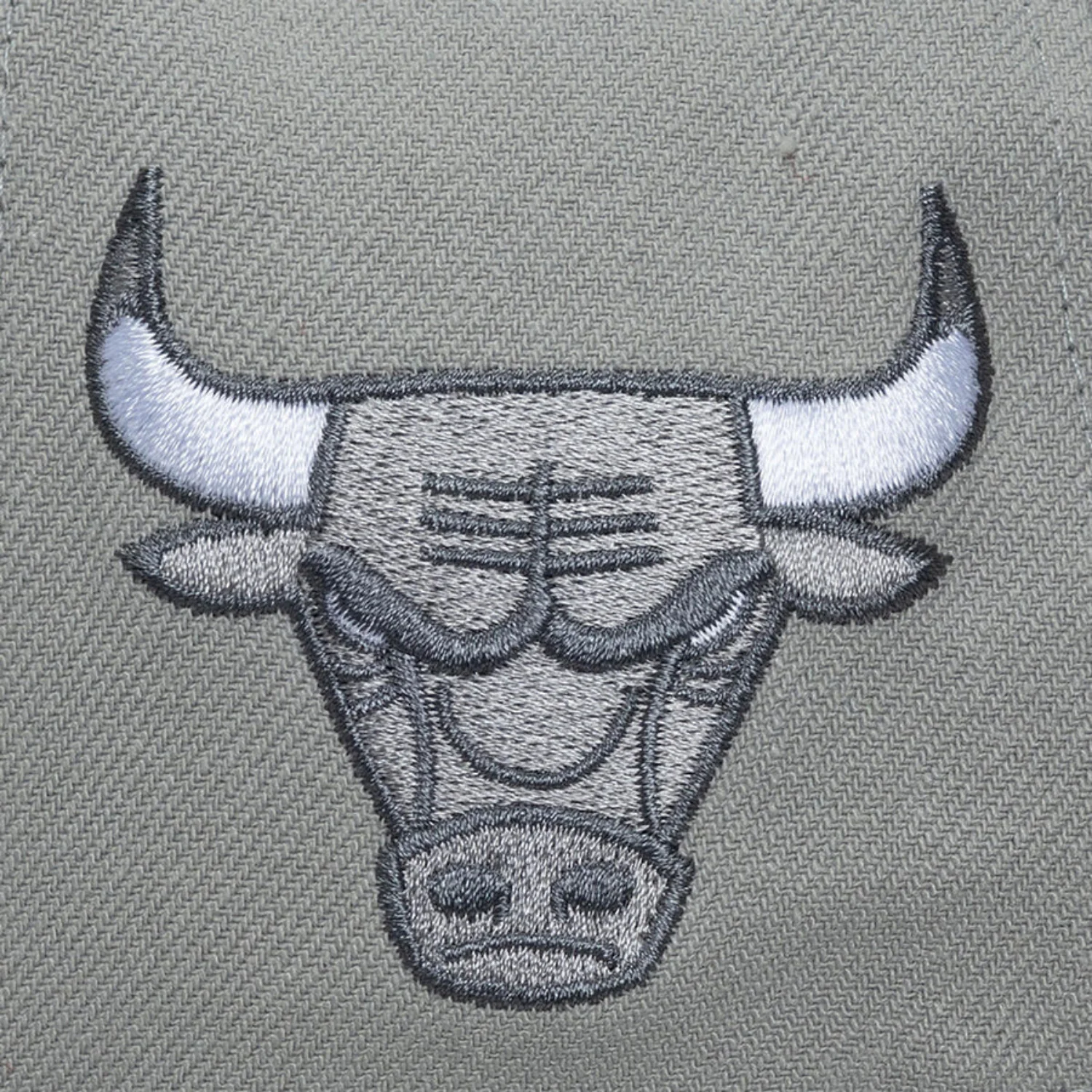 Chicago Bulls Mitchell & Ness Thunderstorm Head Coach Pro Snapback - Image 3