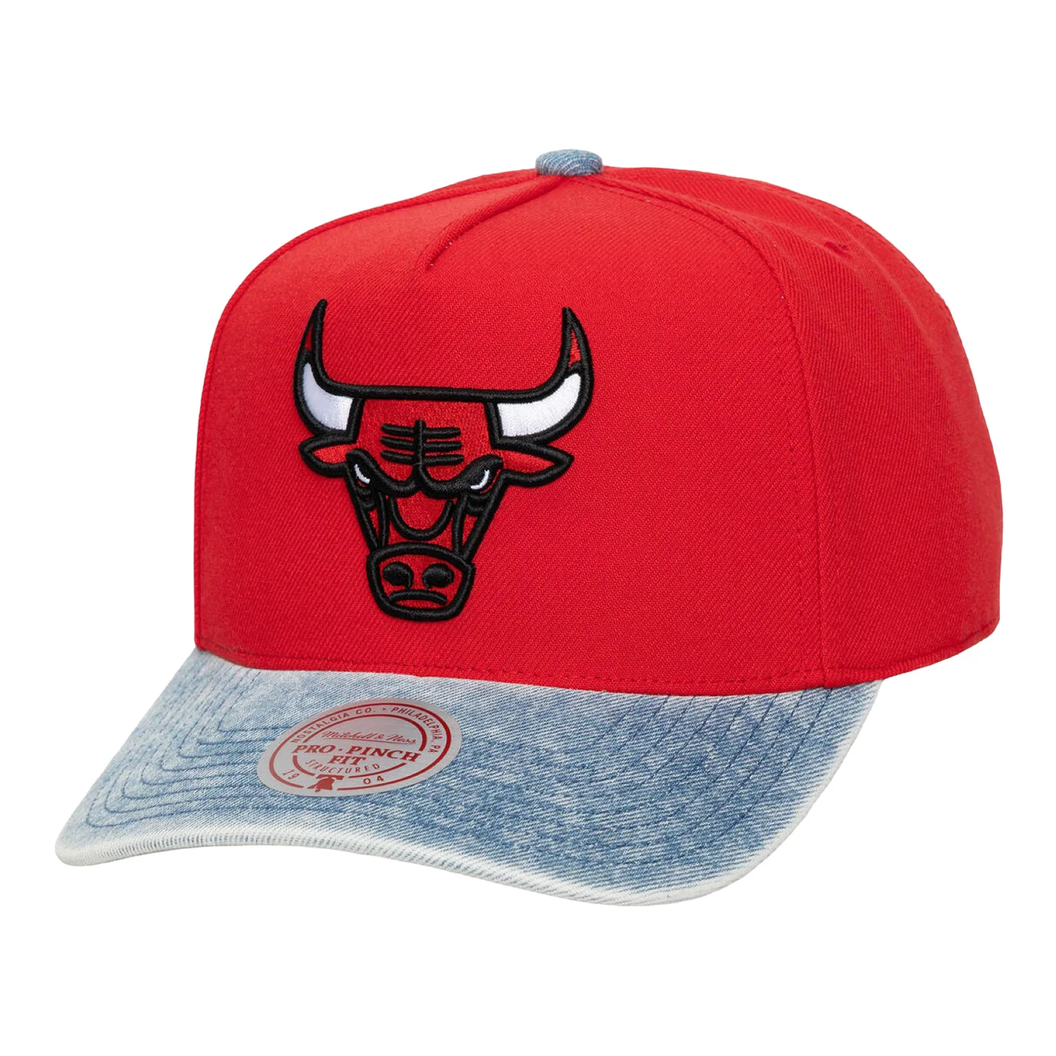 Chicago Bulls Mitchell & Ness Denim Pro Snapback