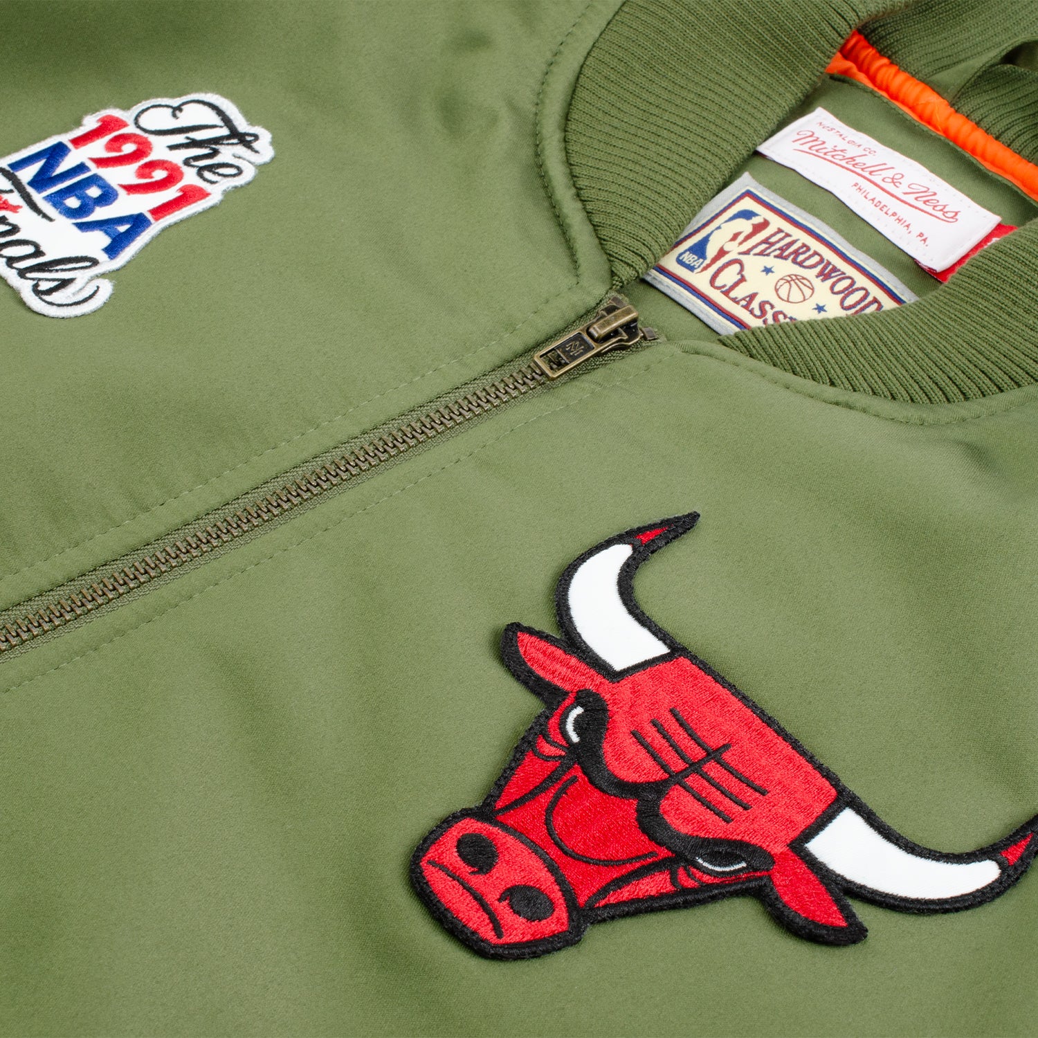 Chicago Bulls Mitchell & Ness Satin Bomber Jacket - Image 7
