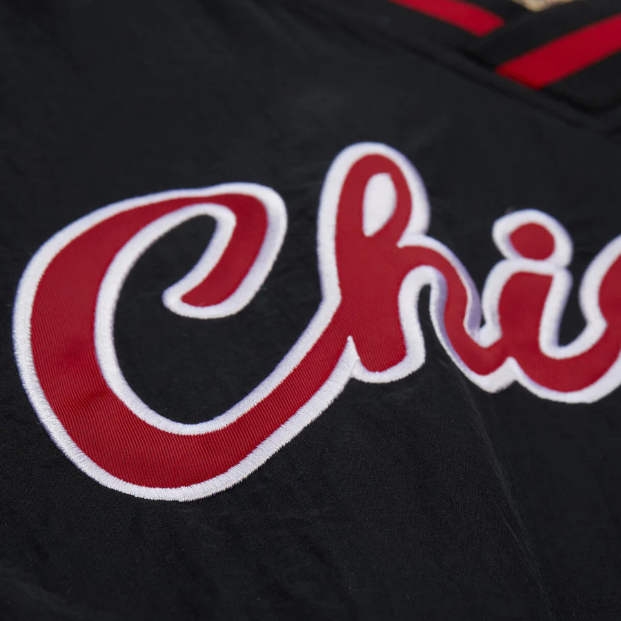 Chicago Bulls Mitchell & Ness V-Neck Scripted Pullover - Image 3