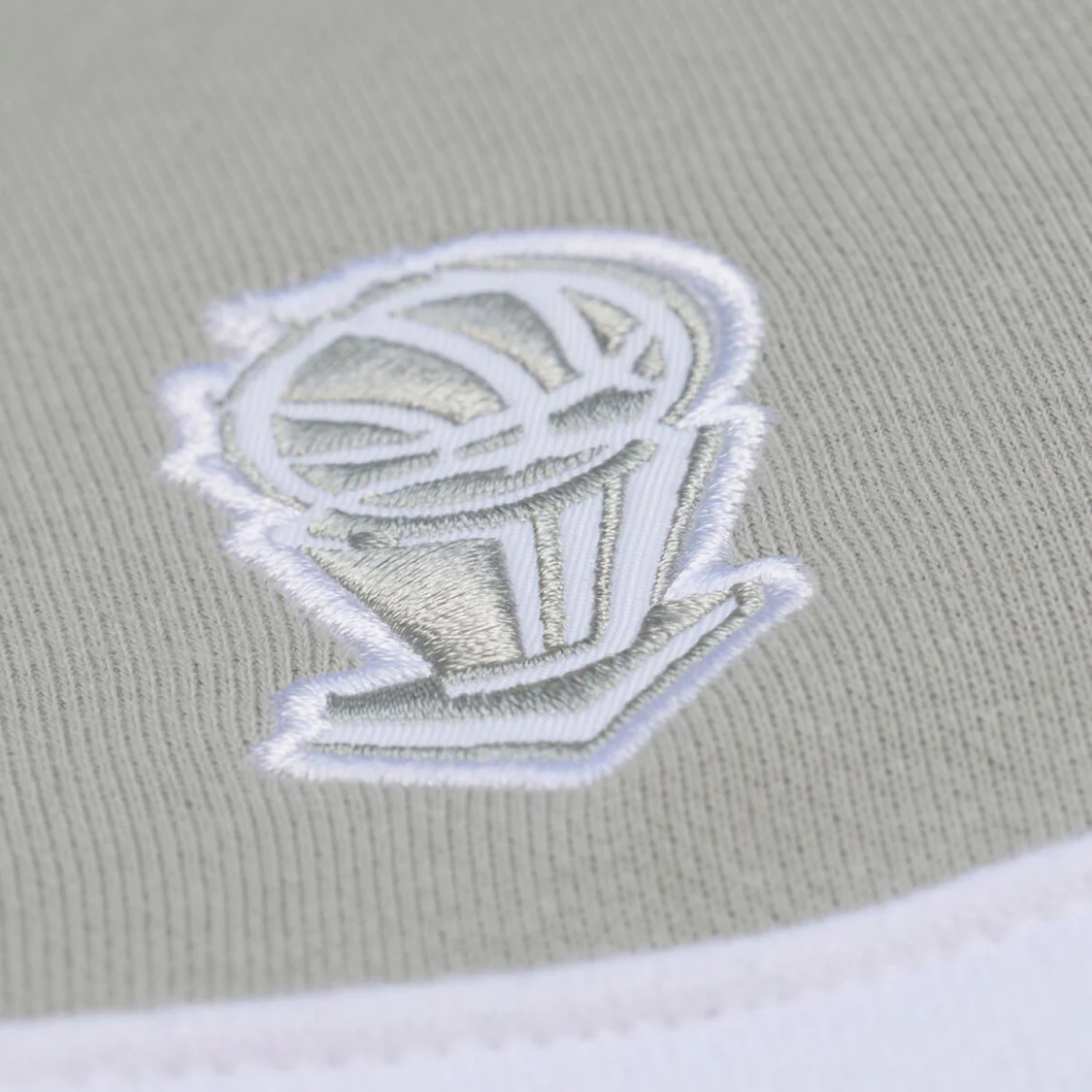 Chicago Bulls Mitchell & Ness Thunderstorm Head Coach Quarter Zip - Image 4