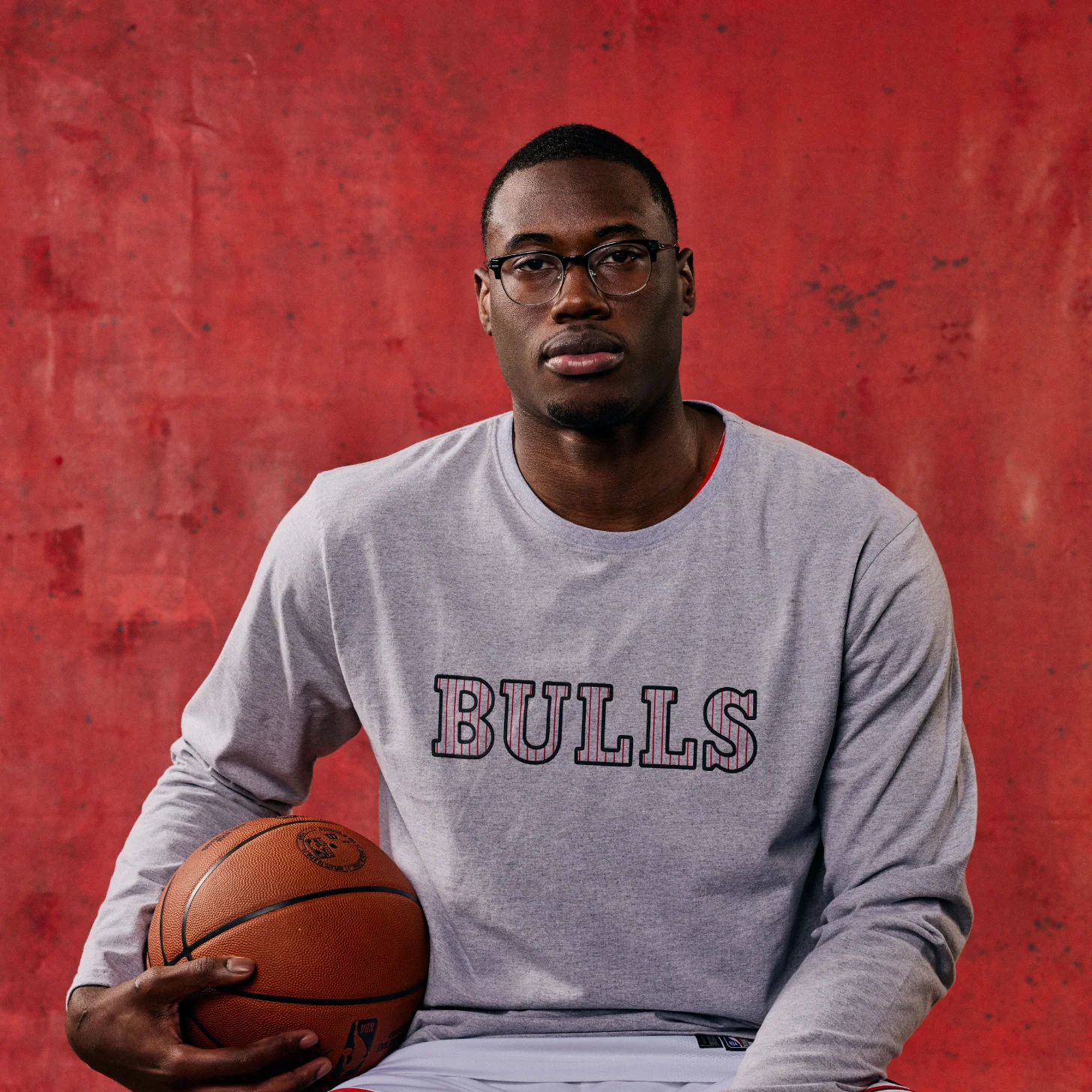 Chicago Bulls 1966 Statement Pinstripe Logo Long-Sleeve T-Shirt - Image 3