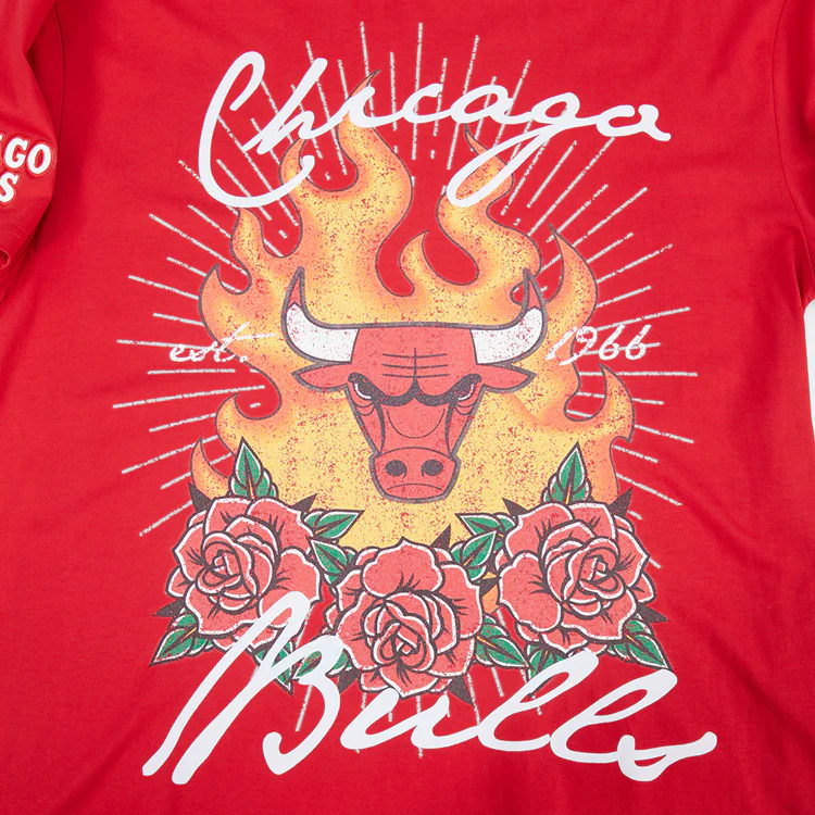 Chicago Bulls Pro Standard Fire And Roses T-Shirt - Image 3